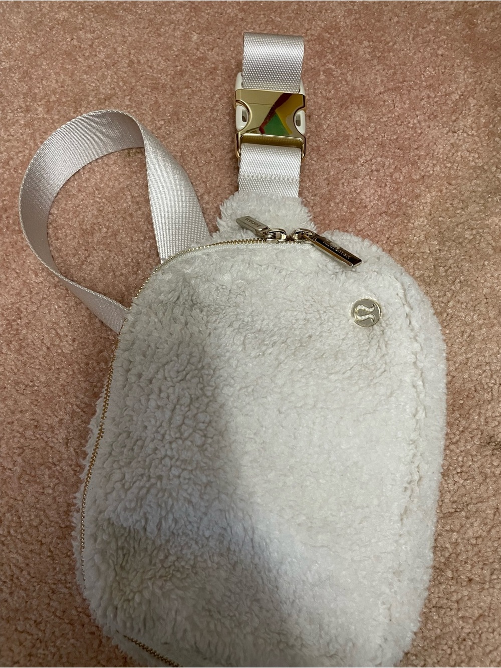Lululemon Womens White Sherpa Crossbody Bag